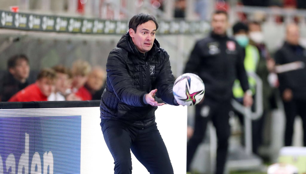 HFC-Trainer Florian Schnorrenberg könnte im Falle einer Niederlage beim SV Meppen seinen Job los sein.