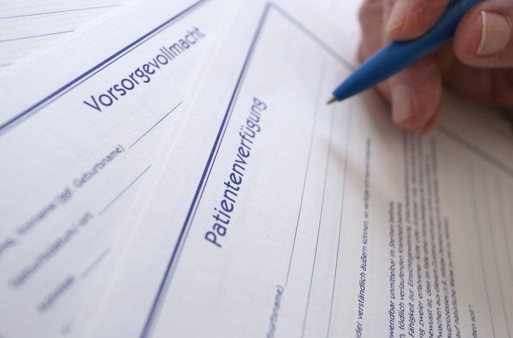 Beispiel Vorsorgevollmacht und Patientenverfügung: In einer Vollmacht sollte immer genau beschrieben werden, zu welchem Zweck die bevollmächtigte Person ihre Befugnisse überhaupt nutzen darf.