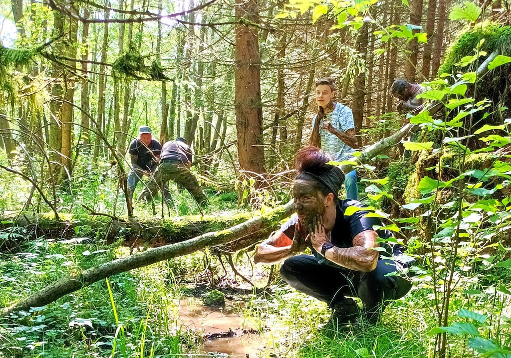 Abenteuer im Harzwald waren im Sommer extrem gefragt, berichtet Survivaltrainer René Golz aus Benneckenstein.