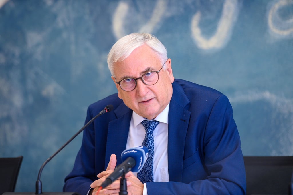 Macht neue Schulden und kommt mit dem Geld trotzdem nicht hin: Landesfinanzminister Michael Richter (CDU)