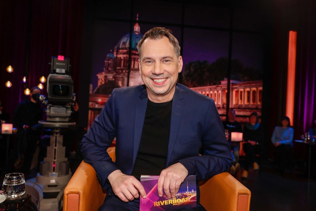 Sebastian Fitzek hat seine Partnerin Linda nach eigenen Worten im ICE kennengelernt.