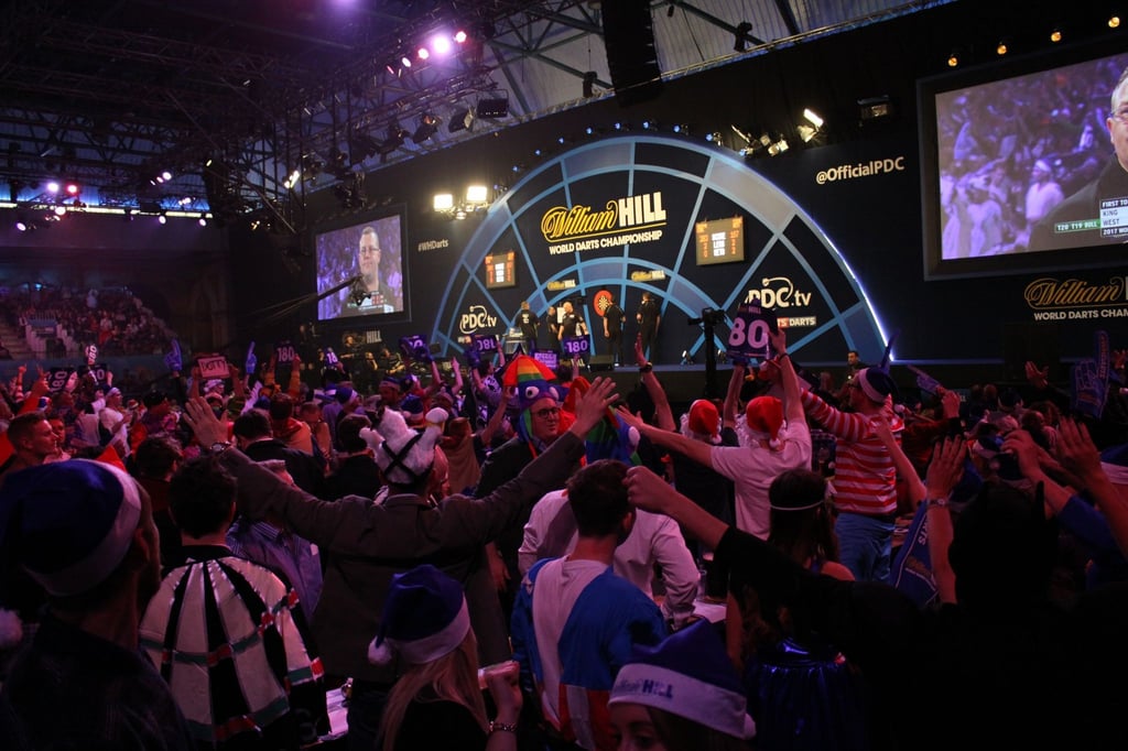 Die Darts-WM im Londoner Alexandra Palace ist immer auch eine große Party.