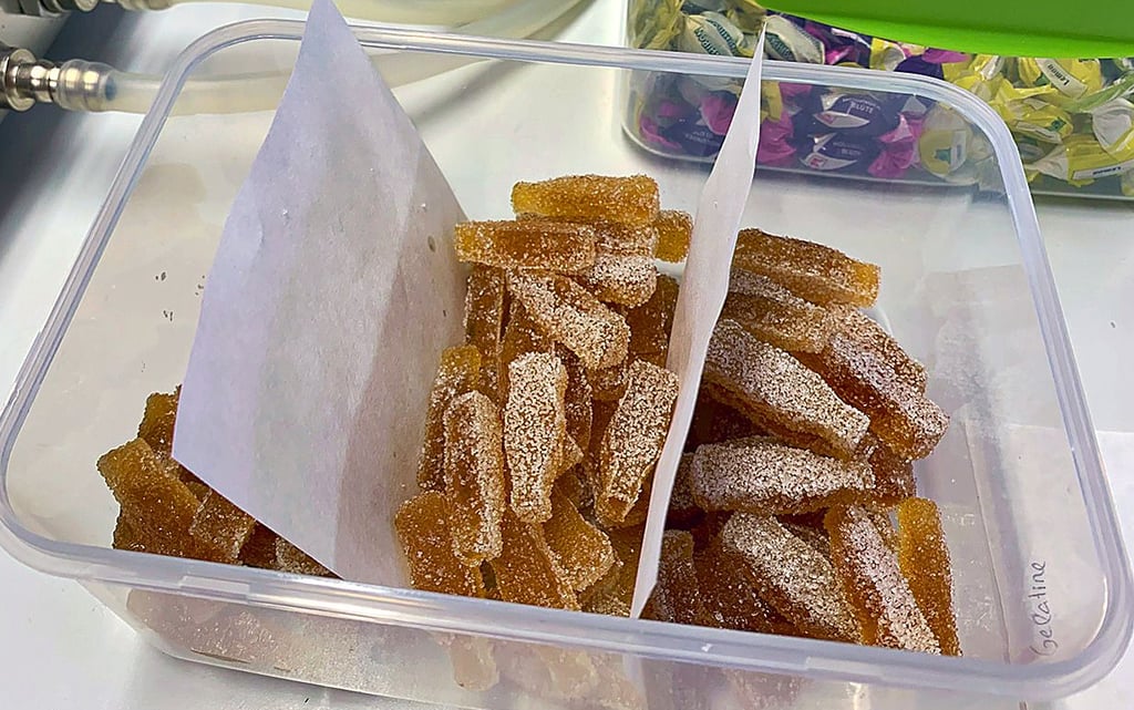 Einmal mit und einmal ohne Gelatine: Klosterbier-Gummibärchen