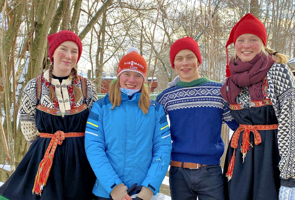 Die Weihnachtszeit feiern die Norweger mit vielen Traditionen. Ronja Twieg (2. v. li.) genießt ihr Auslandsjahr in Drammen.