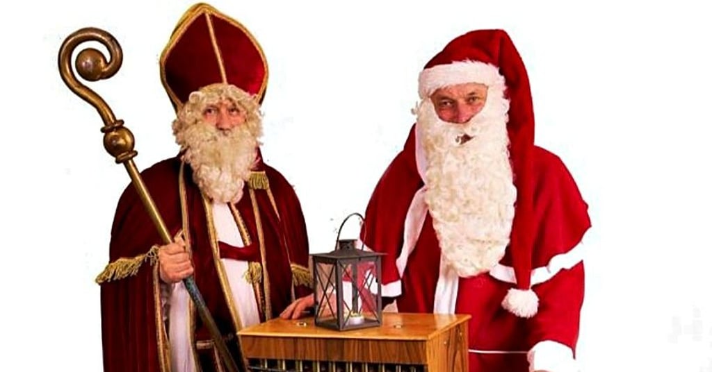Das „Postamt des Herzens“: Jörg Kleindienst als Nikolaus und Raymond Schulz als Weihnachtsmann