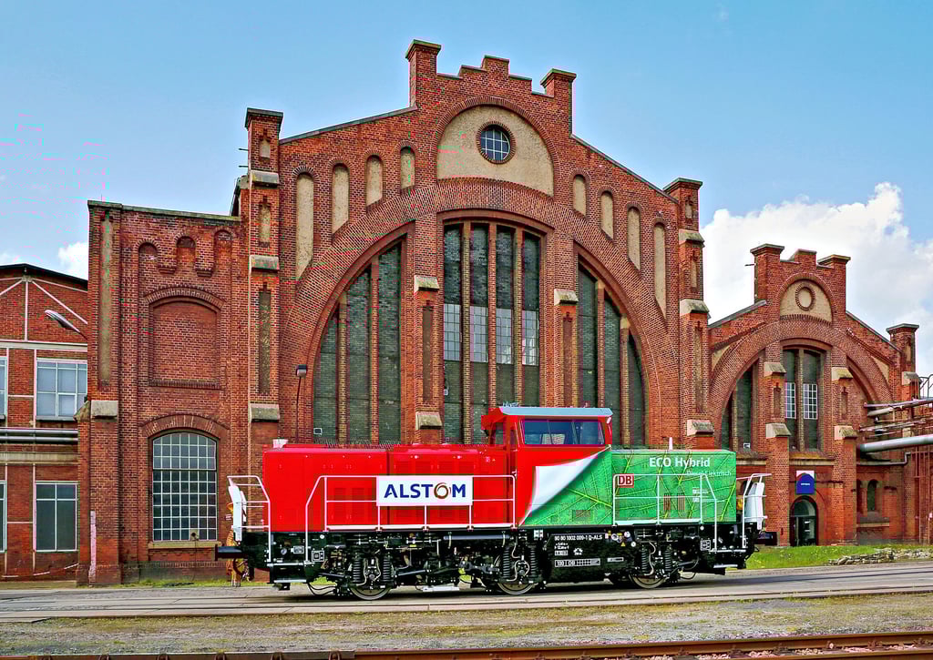 Die Hybridlok H3 ist eines der Vorzeigeprodukte aus dem Alstomwerk in Stendal. Eine Weiterentwicklung des Diesel/Hybrid-Antriebs soll auf Wasserstoffbasis umgestellt werden.