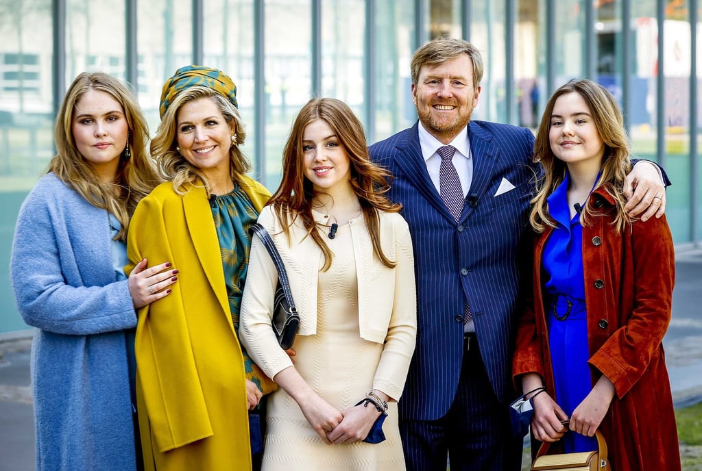 König Willem-Alexander und Königin Maxima feiern Weihnachten mit ihren drei Töchtern.