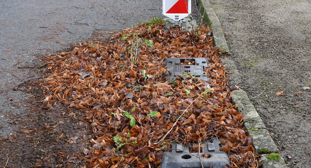 Die Regeneinläufe an der Straße Dessauer Worth in Arendsee sind nicht mehr zu erkennen.