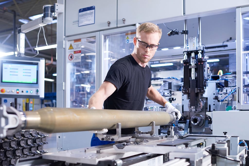 Der Autozulieferer Ifa ist ein wichtiger Hersteller von sogenannten Längs- und Seitenwellen, die die Kraft des Motors auf die Räder übertragen.