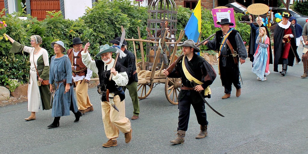 Den jüngsten historischen Rückblick in Stapelburg gab es im Jahr 2017. Damals wurde das Fest der ersten urkundlichen Erwähnung des Ortes vor 450 Jahren gefeiert.