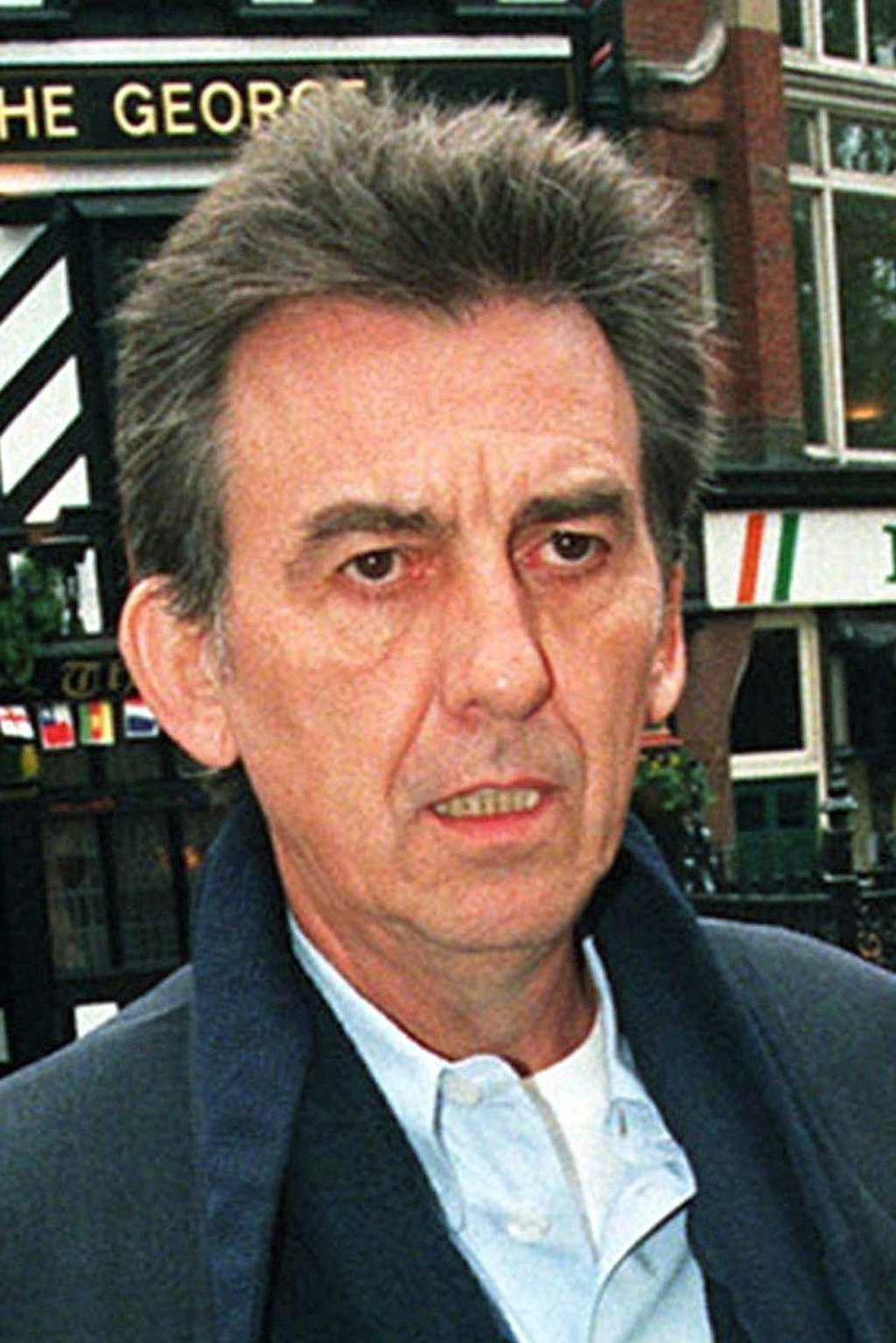 George Harrison Dstarb am 29. November 2001 in Los Angeles an Krebs. Er wurde 58 Jahre alt.