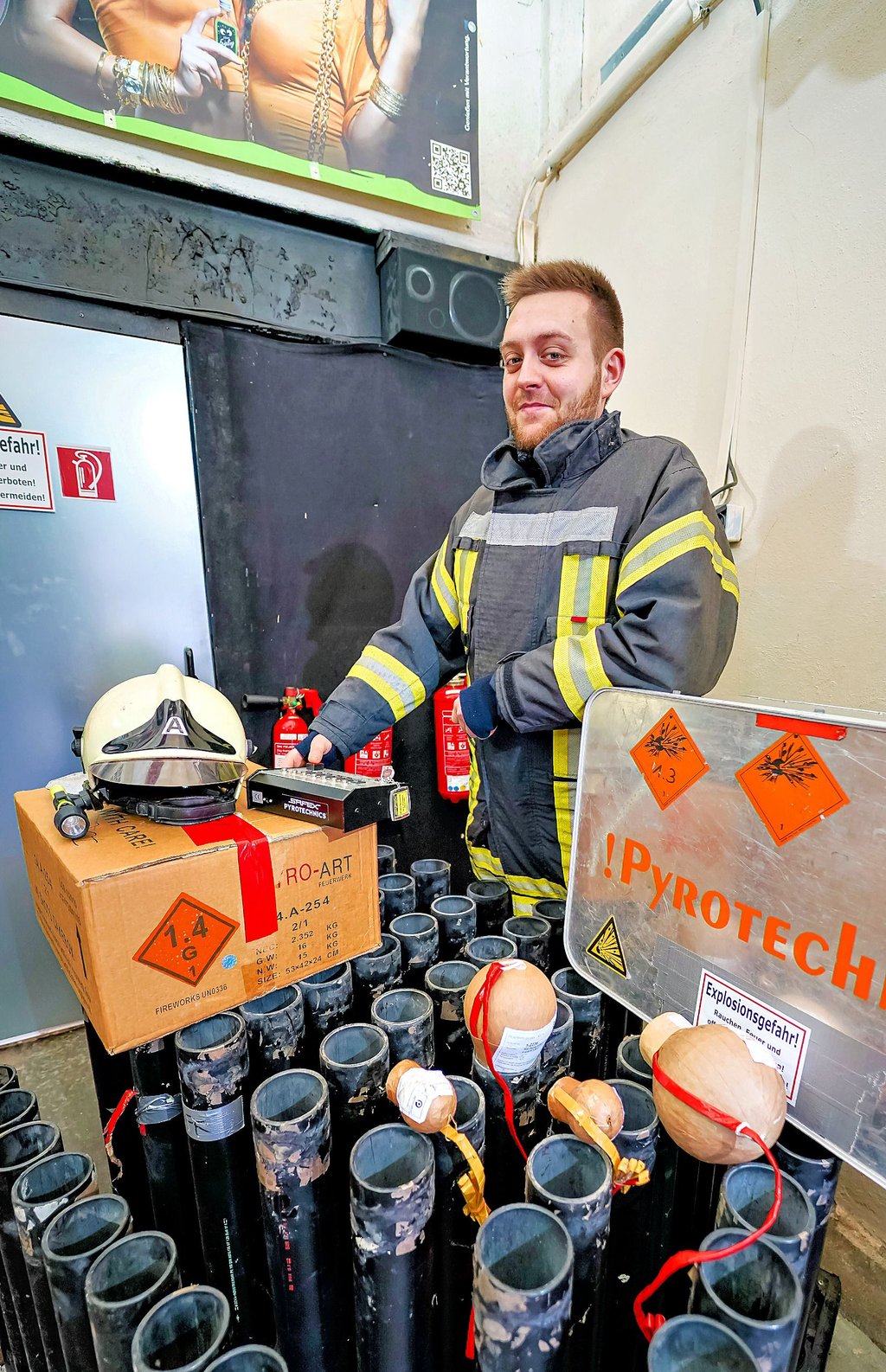Leon-Maximilian Lorenz aus Köthen ist professioneller Pyrotechniker.