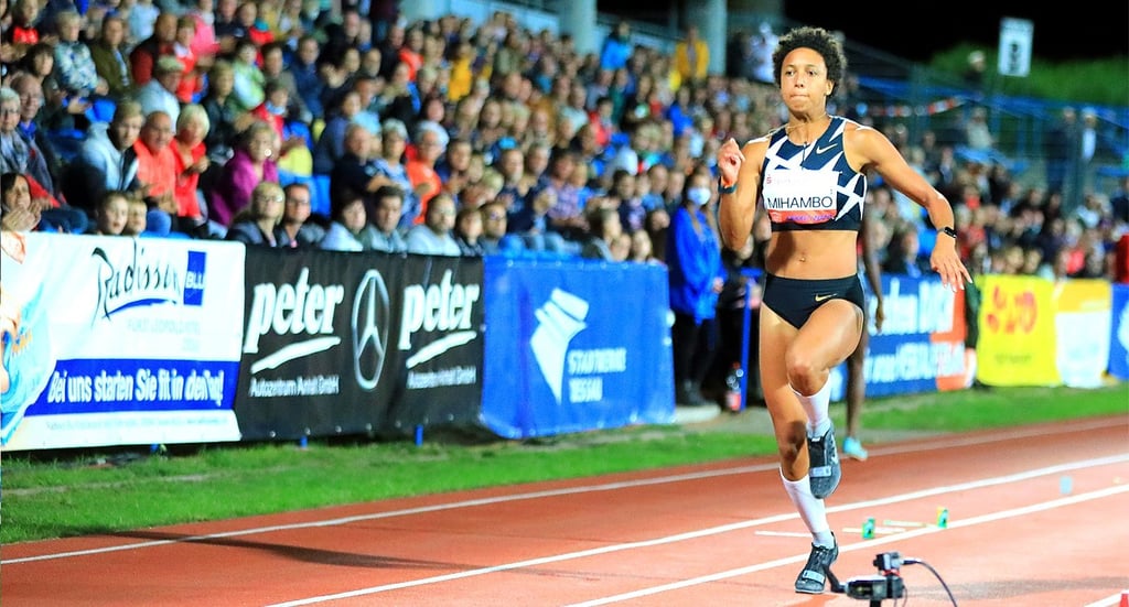 Malaika Mihambo am 8. September 2020 beim Anhalt Meeting mit der Weltjahresbestleistung über 7,03m bei verkürztem Anlauf