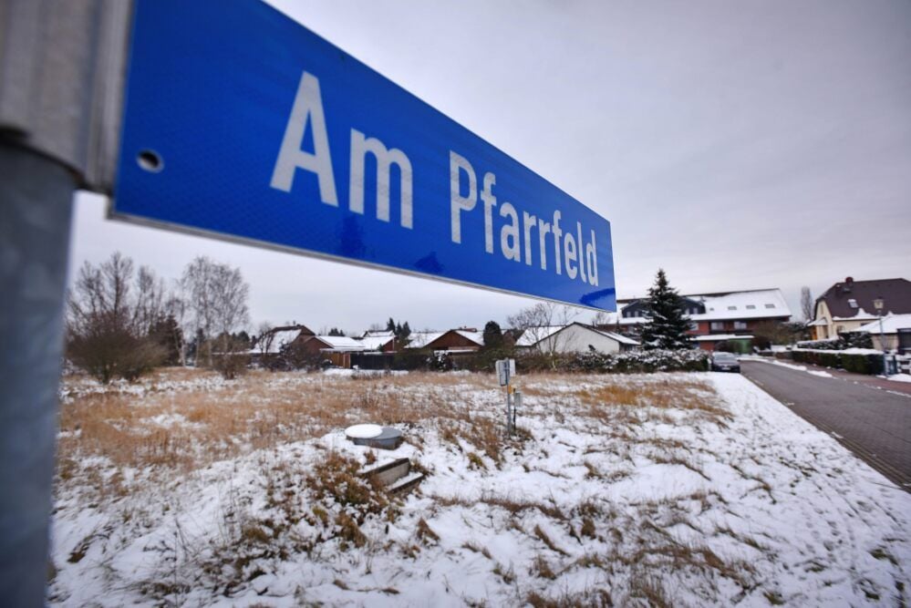 Freie Flächen im Schlaitzer Pfarrfeld: Hier sollen nach Vorstellung des Muldestausee-Gemeinderates Bauflächen in Teilen gestrichen werden.