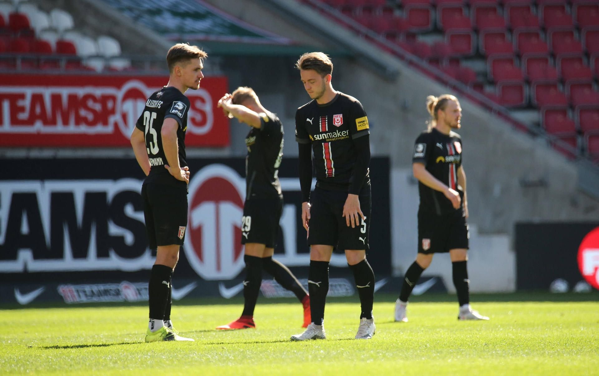 Einmal mehr große Enttäuschung bei den HFC-Profis: Auch beim 1. FC Kaiserslautern gab es keine Punkte.