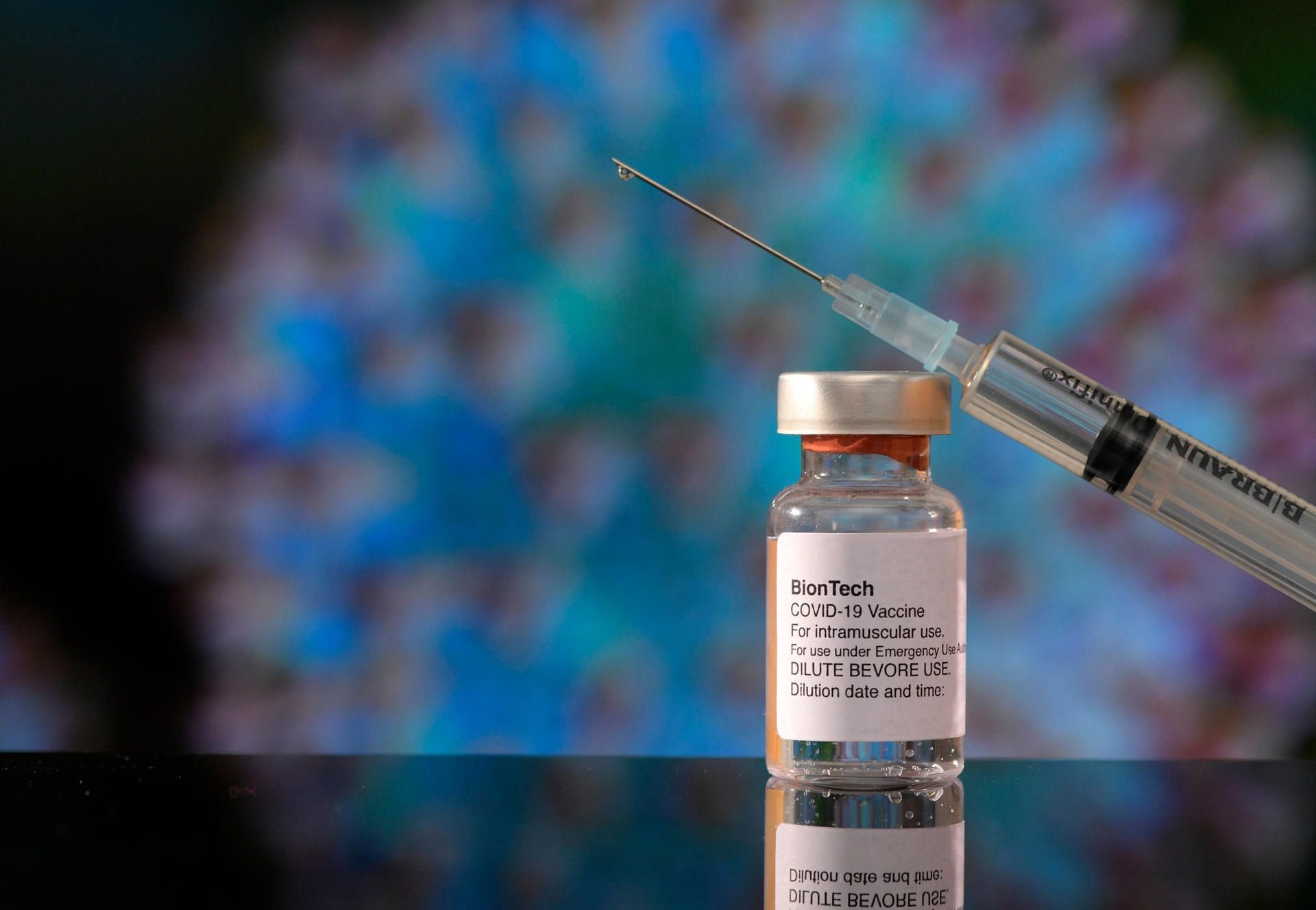 Demnach hatten die Gesundheitsämter im Land am Wochenende 523 neue Fälle gemeldet.