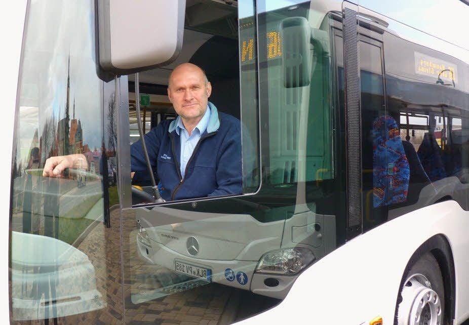 Freut sich auf seinen neuen Arbeitsplatz: Busfahrer Roland Buhr.