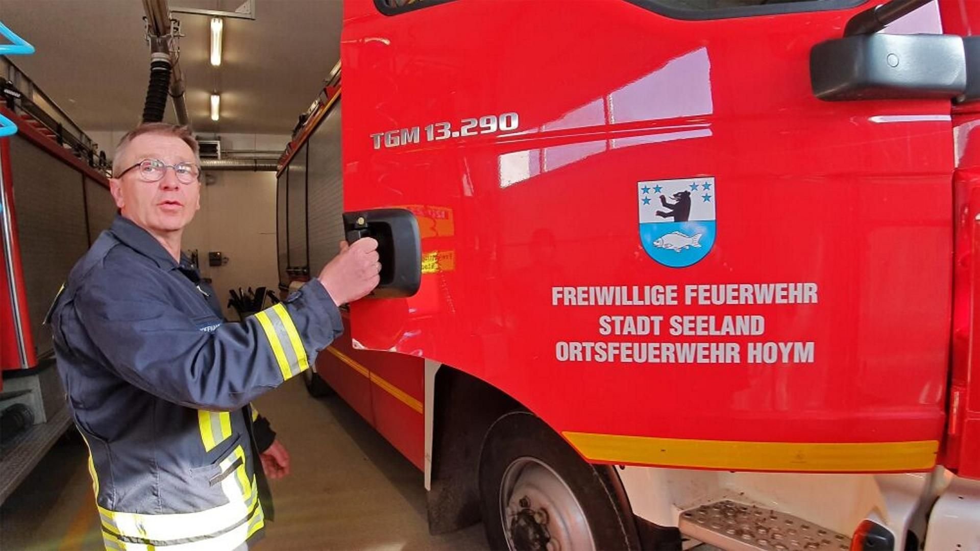 Uwe Hoffmann wurde wieder zum stellvertretenden Ortswehrleiter von Hoym gewählt.