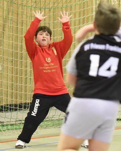 Keeper Hermann Lützkendorf bezwang mit der D-1-Jugend des HCB das Team aus Frankleben.