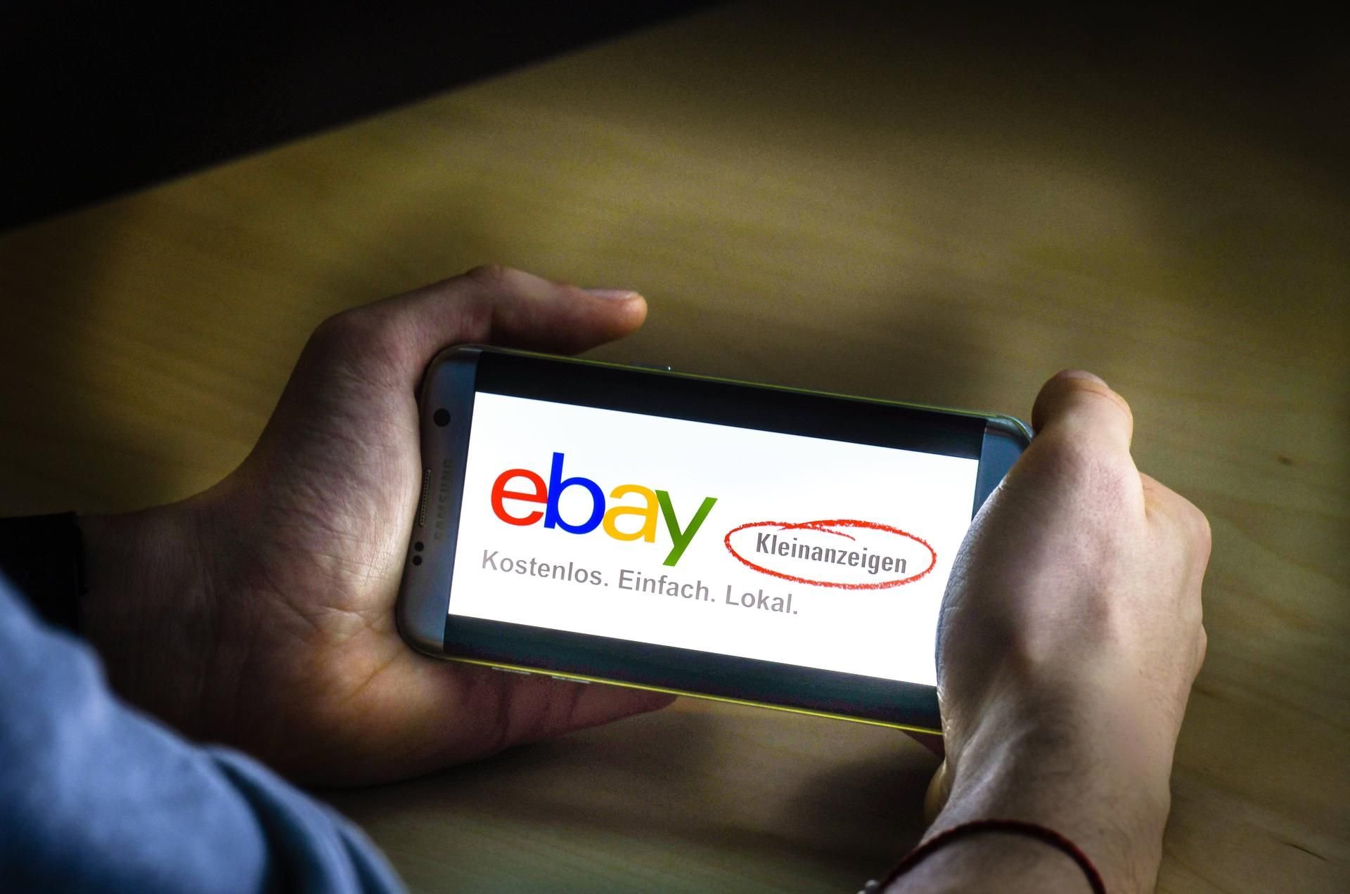 Ebay Kleinanzeigen will Kinder und Jugendliche künftig besser vor sexueller Belästigung und Missbrauch schützen.
