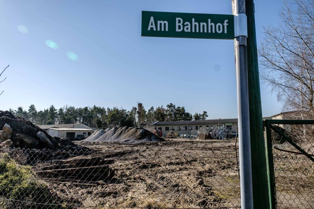 Am Bahnhof in Pretzsch soll gebaut werden: Die Post plant einen neuen Zustellstützpunkt.