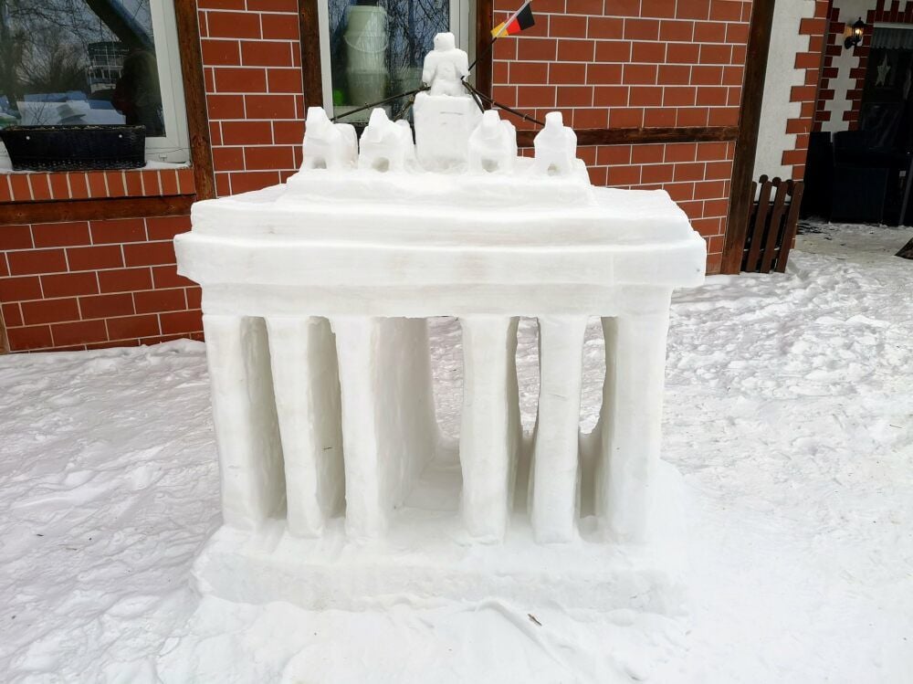 Auch das Brandenburger Tor bauten die Auszubildenden.