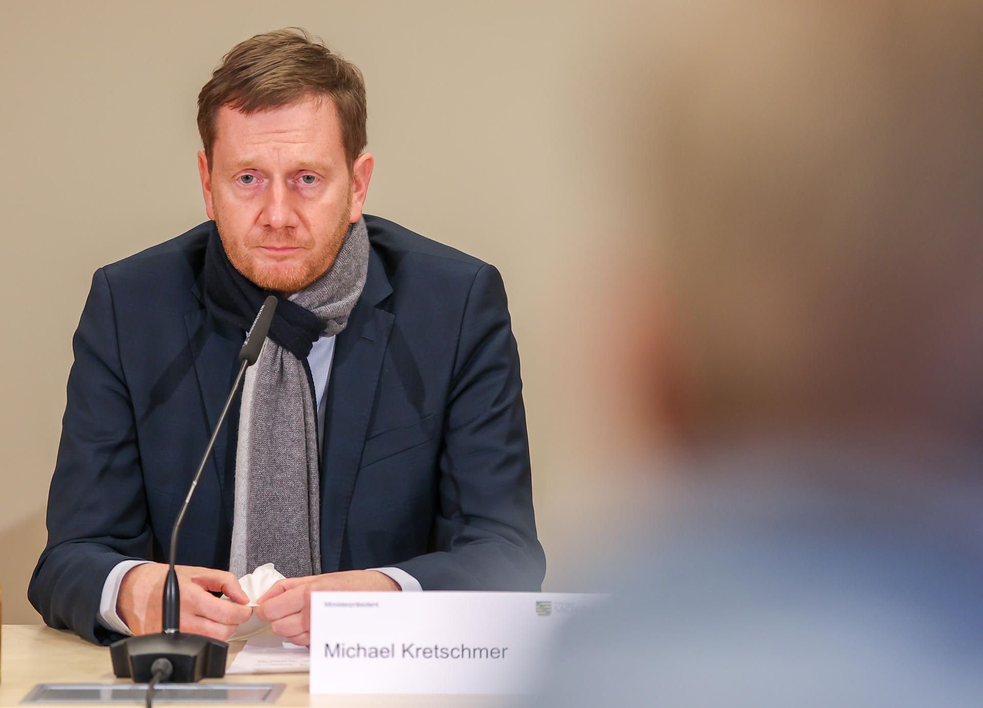 Michael Kretschmer (CDU), Ministerpräsident von Sachsen, ärgert sich über zunehmenden Leichtsinn in Sachsen Corona-Pandemie.