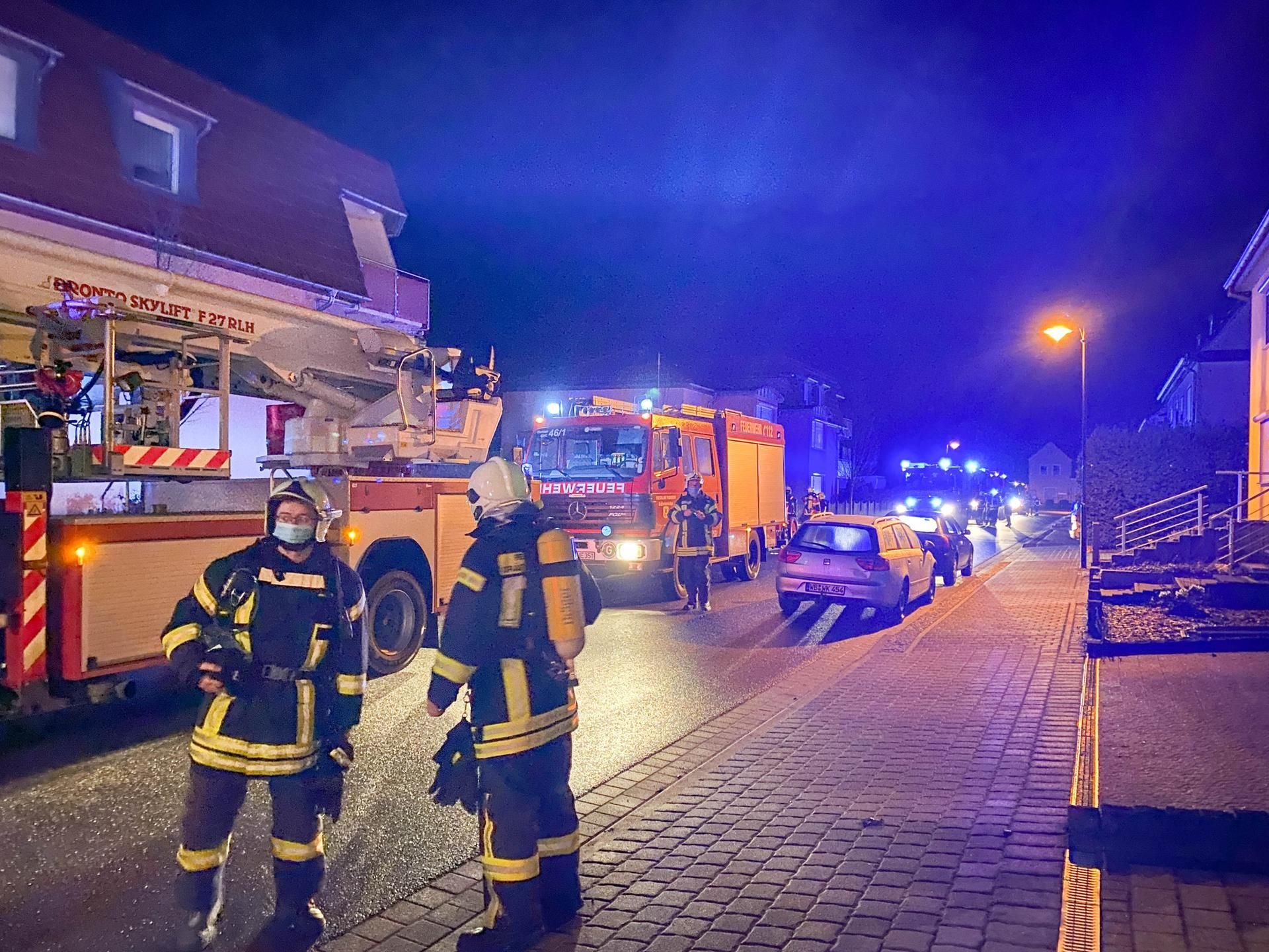 Nach ersten Erkenntnissen kommt ein technischer Defekt als Brandursache in Frage.
