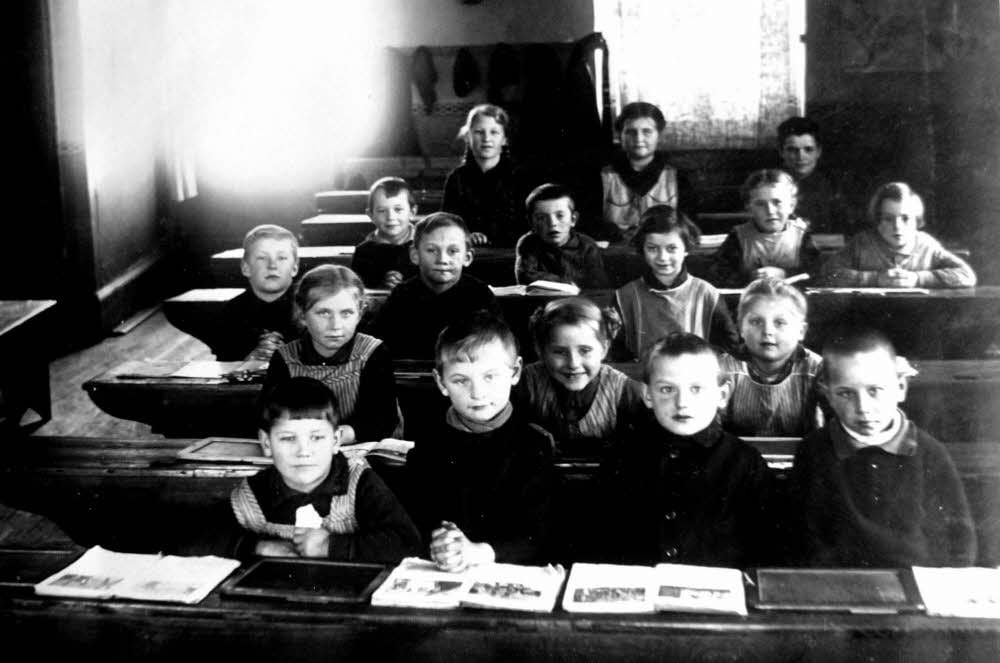 Schulklasse Jahrgang 1928/29