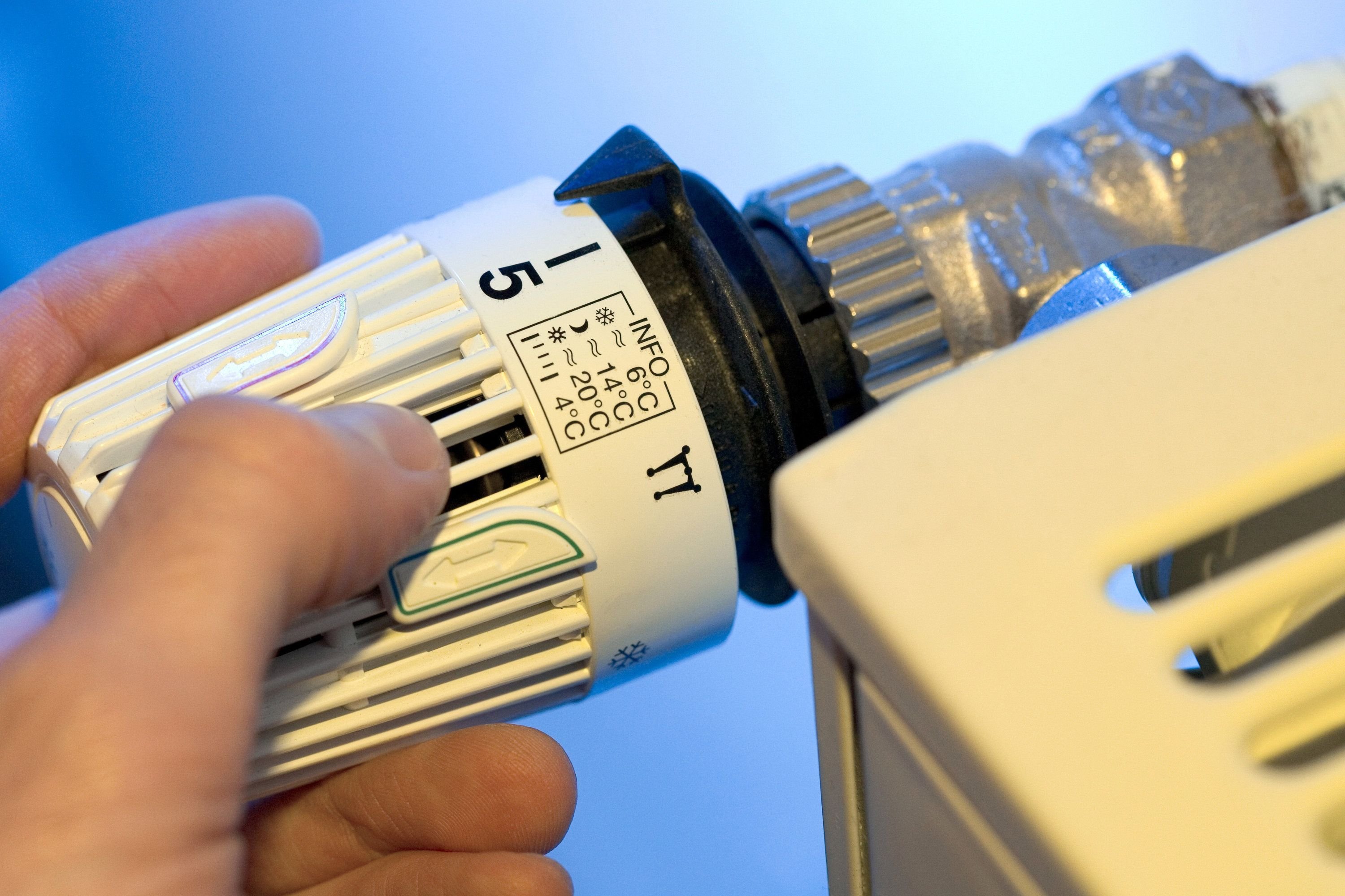 Mit dem Thermostat sind Temperaturen regelbar, leider nicht die Preise.