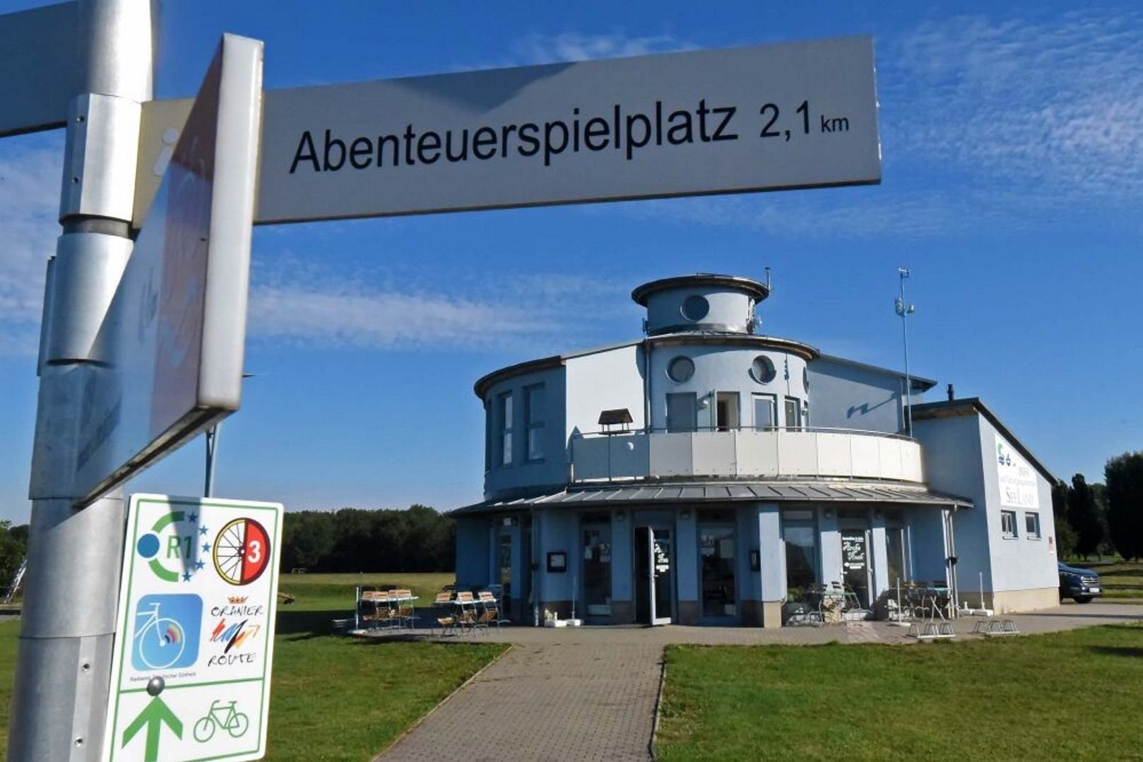 Zum Seelandprojekt zählen Abenteuerspielplatz, Arche Noah und Badestrand. Die Ausgaben für die Gesellschaft wurden zusammengekürzt.