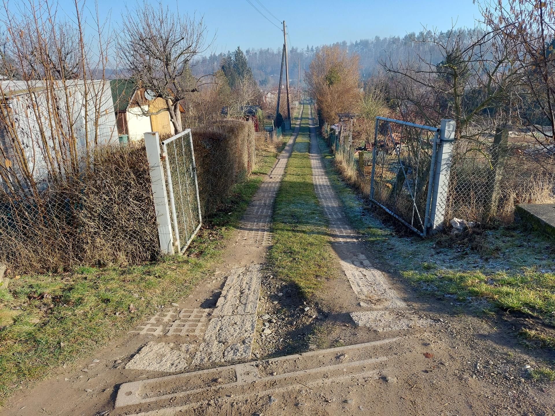 Das Areal des Gartenvereins „Gute Hoffnung“ in Westerhausen. Ihren Zank über eine nicht gezahlte Stromrechnung und deren Folgen konnten Gartenfreunde aus Westerhausen erst vor Gericht beilegen, am Amtsgericht Quedlinburg.