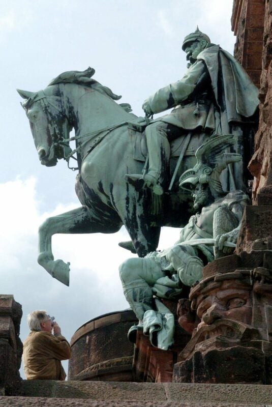 Politische Einheits-Folklore von 1896: Reiterstandbild Kaiser Wilhelms I. am Kyffhäuserdenkmal