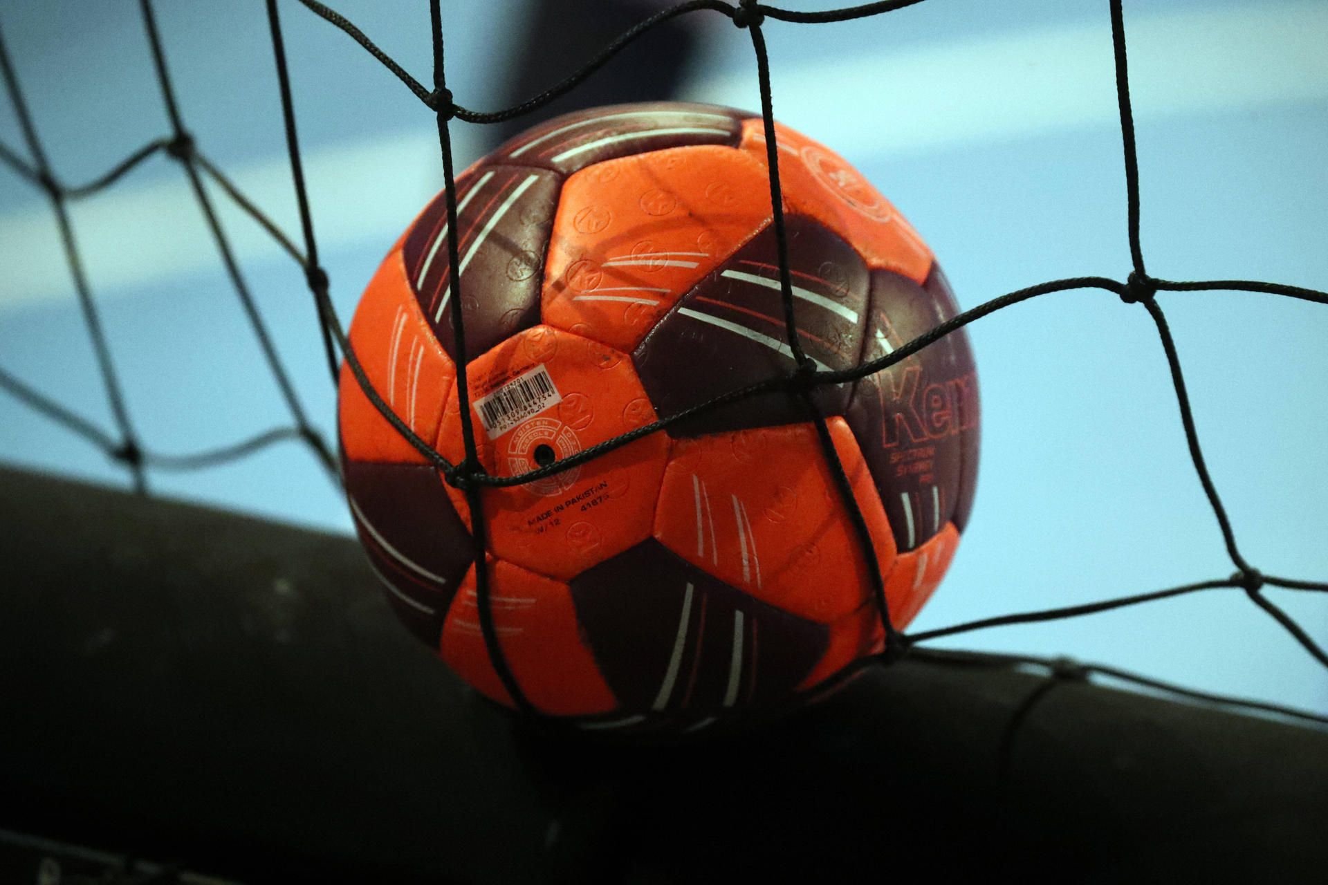 Die Corona-Pandemie hat die Handball-Saison in Sachsen-Anhalt vorzeitig beendet.