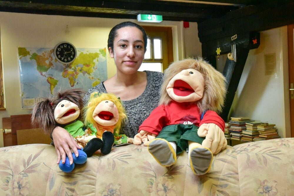 Isabel Bolz macht in der Roßlauer Ölmühle ihren Bundesfreiwilligendienst.