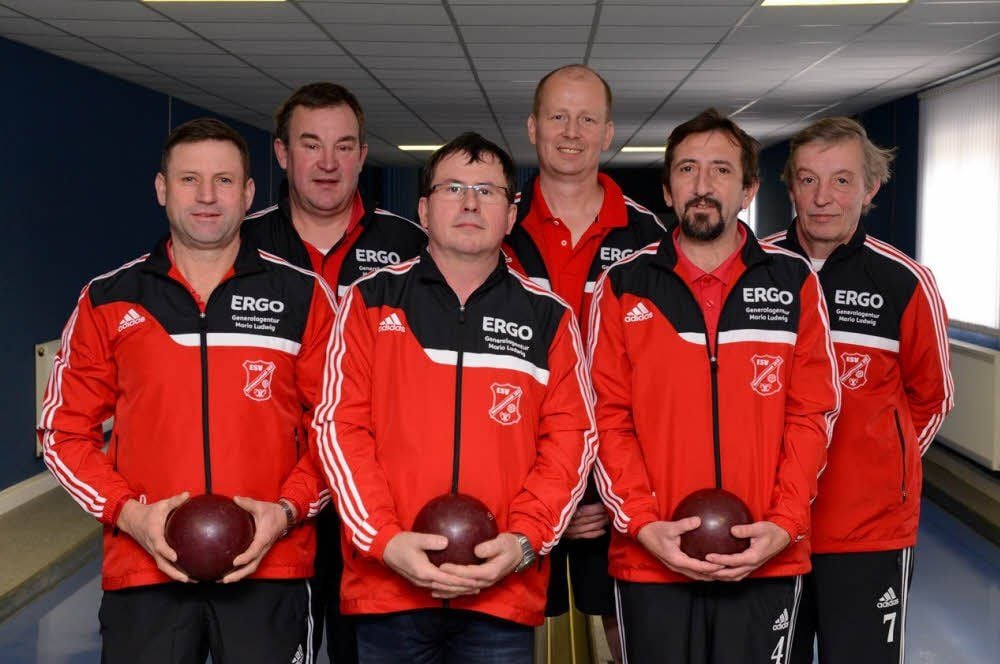 In der Besetzung Ruthard Schmiedmann (v.l.), Ralf Brandt, Detlef Büschmann, Mario Wrba, Jörg Groth und Harald Blüher besiegten die Herrengosserstedter das Team des KV Wilhelmshöhe Weißenfels.