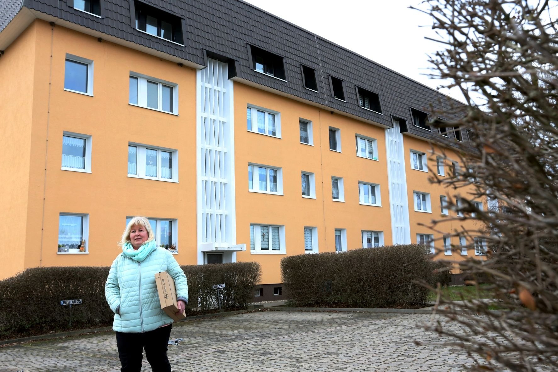 Einige Wohnungen in dem Wohnblock an der Neuen Straße in Ilberstedt gehören der Gemeinde. Die Fraktion der Heimatfreunde schlägt vor, sie zu verkaufen.