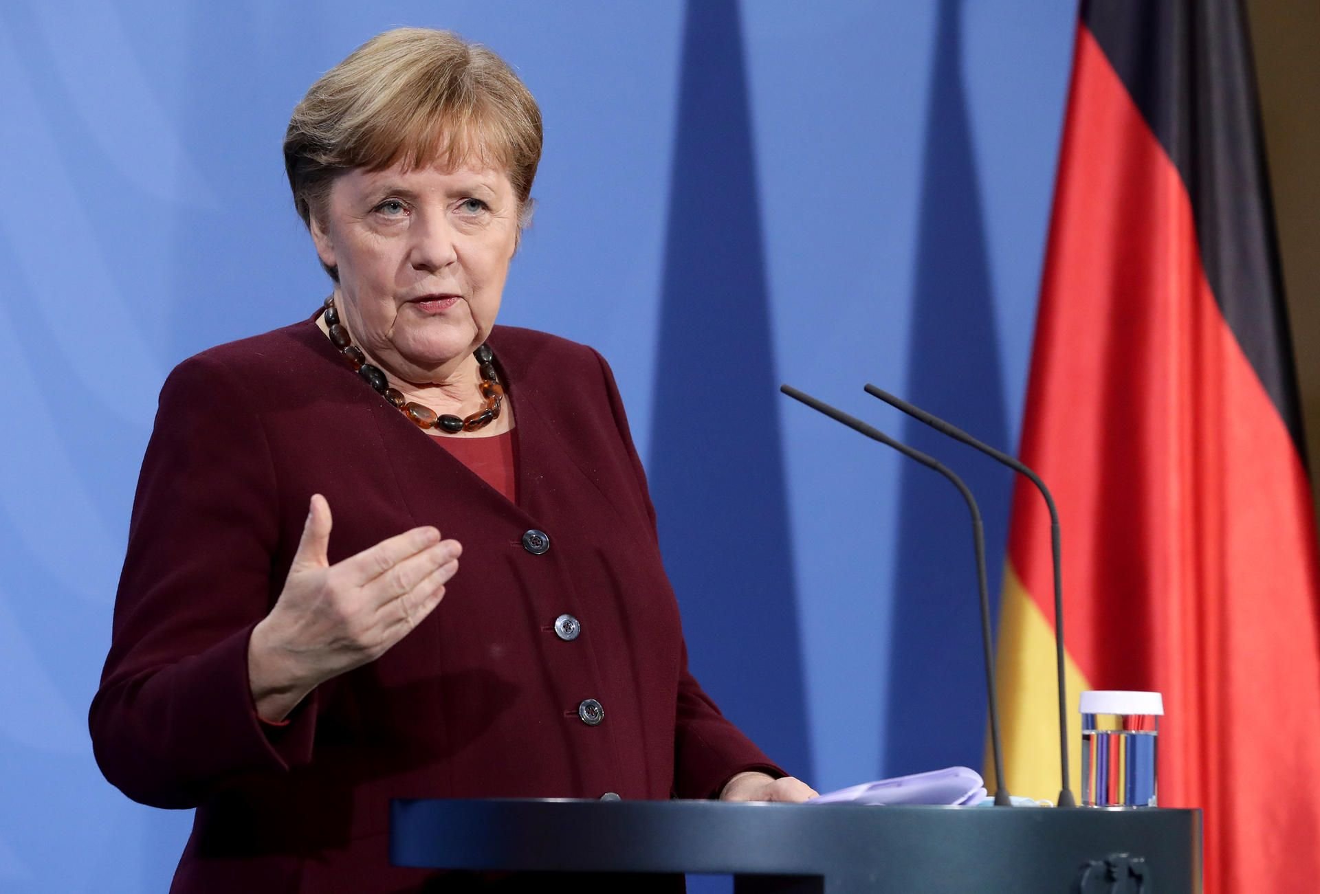 Bundeskanzlerin Angela Merkel (CDU) stellt die Ergebnisse der Telefonkonferenz mit den Ministerpräsidentinnen und Ministerpräsidenten der Länder vor