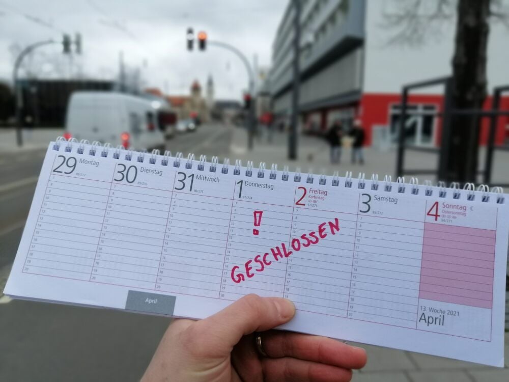 Die meisten Geschäfte, selbst Supermärkte bleiben an Gründonnerstag geschlossen.