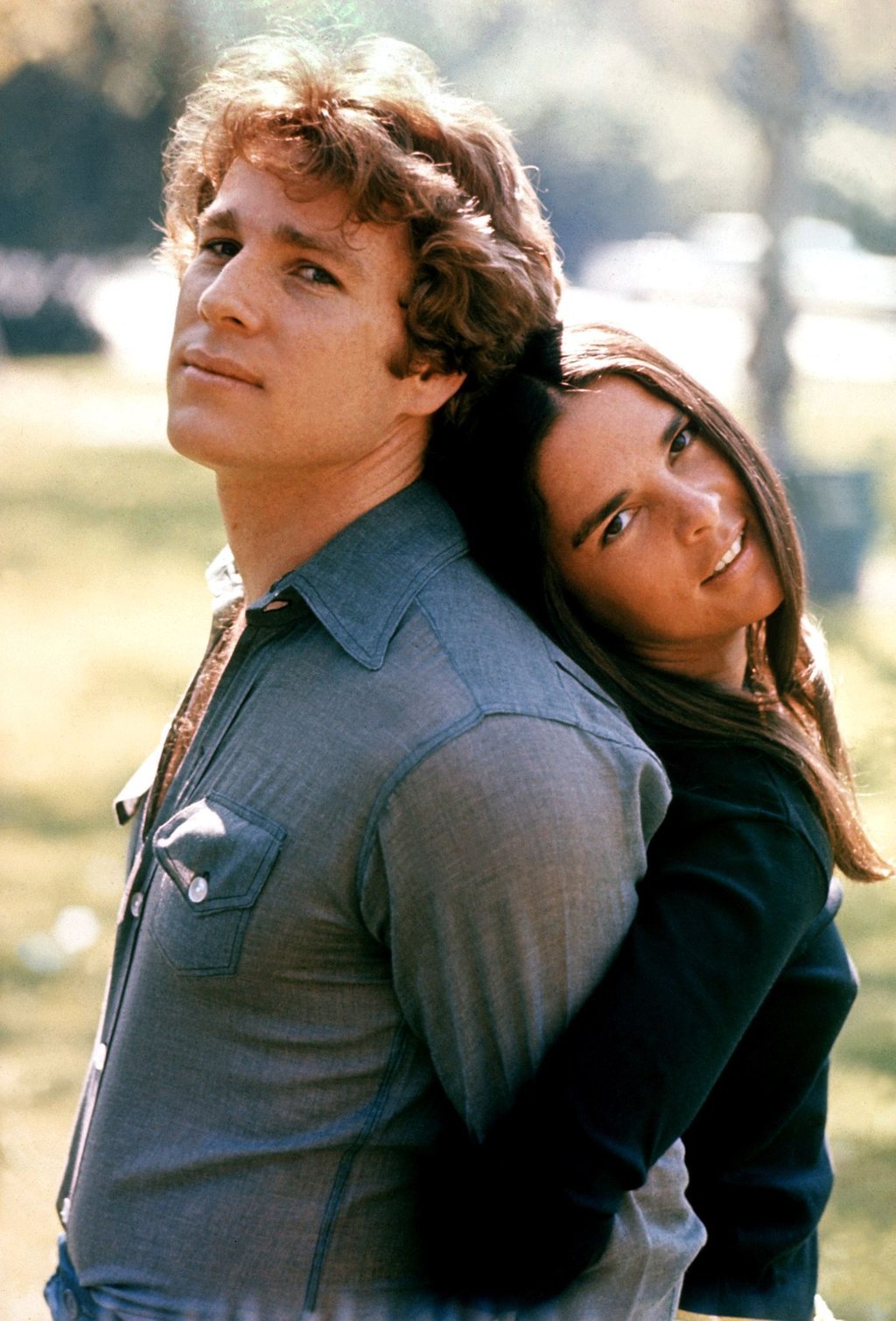 Ihre “Love Story“ hat sie zu Stars der 70er Jahre gemacht: Ryan O'Neal und seine Filmpartnerin Ali McGraw (1970).