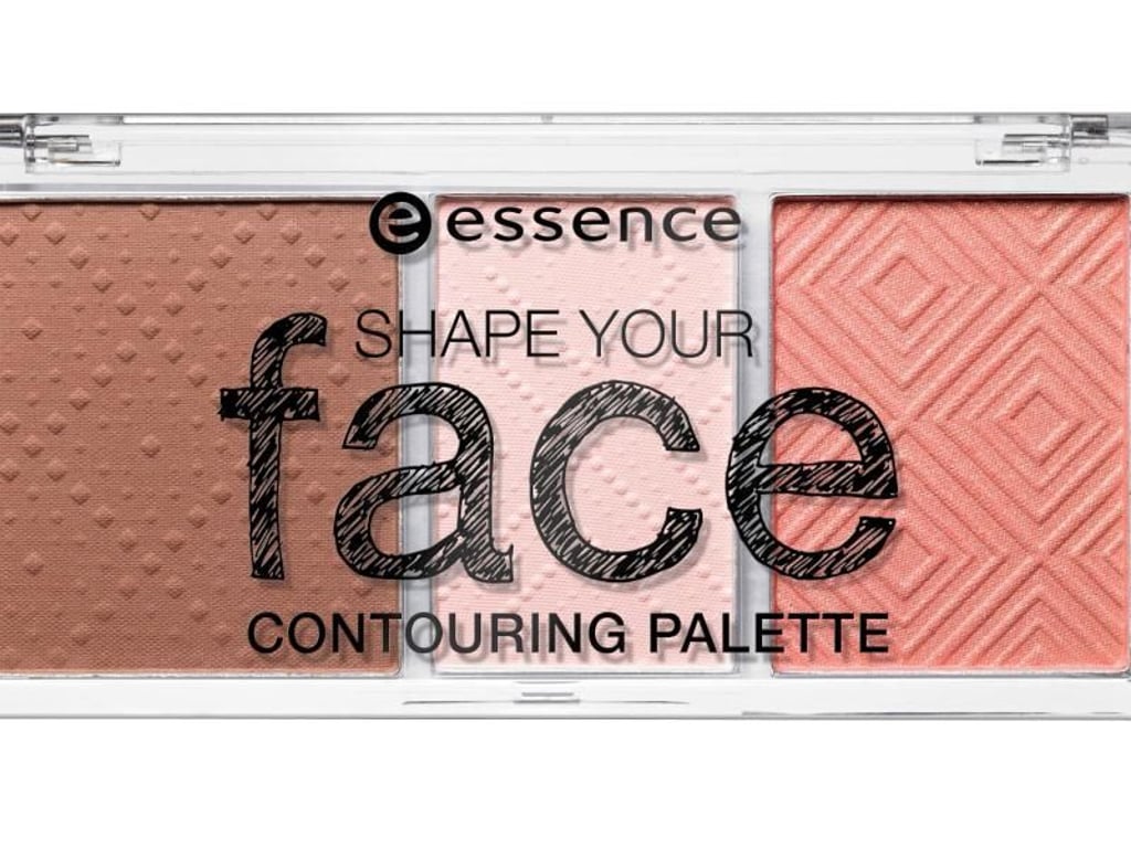 Ganz groß geschrieben wird nun das Contouring: Mit dunklem und hellem Make-up wird dem Gesicht mehr Form gegeben (Contouring Palette ca. 4 Euro). Foto: essence