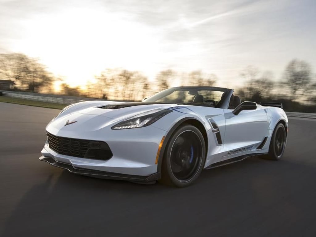 Die Corvette überzeugt Fahrer nicht nur auf der geraden Strecke, sie fährt auch perfekt durch die Kurven. Foto: Jessica Lynn Walker/Chevrolet