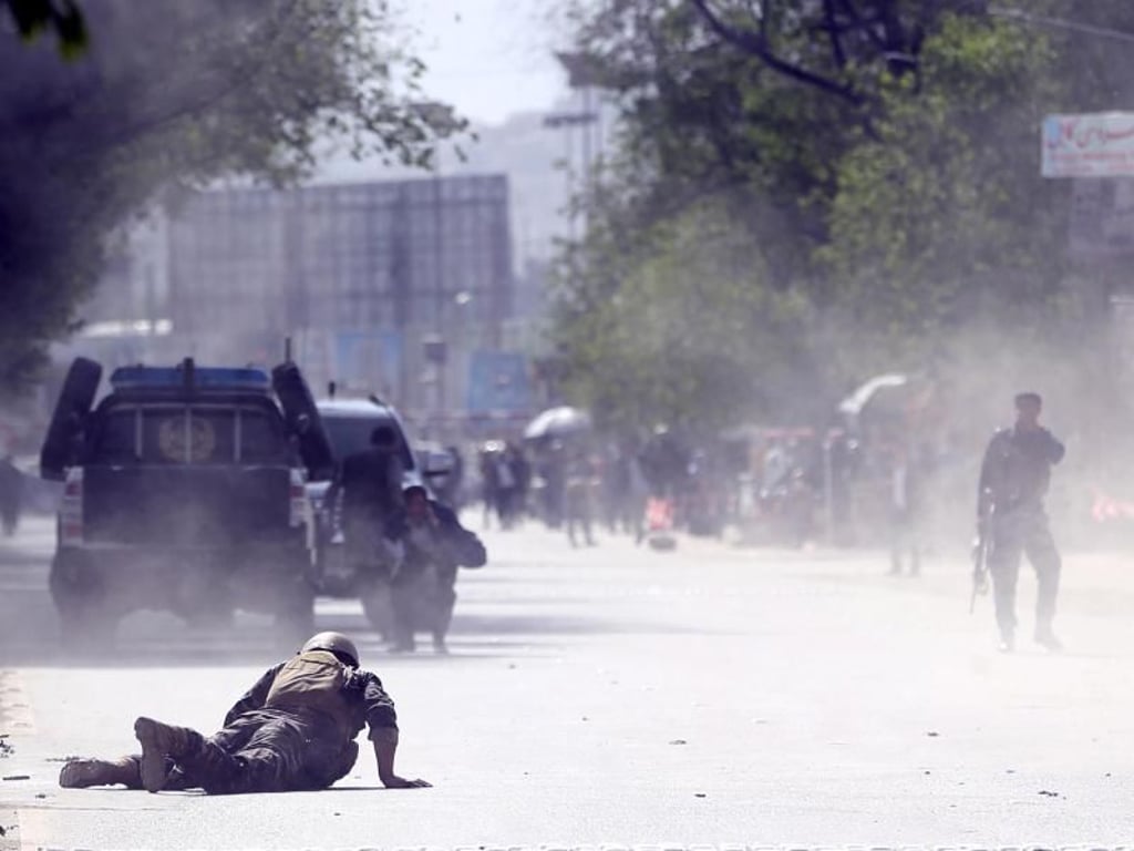 Mindestens 41 weitere Menschen wurden verletzt. Foto: Massoud Hossaini, AP