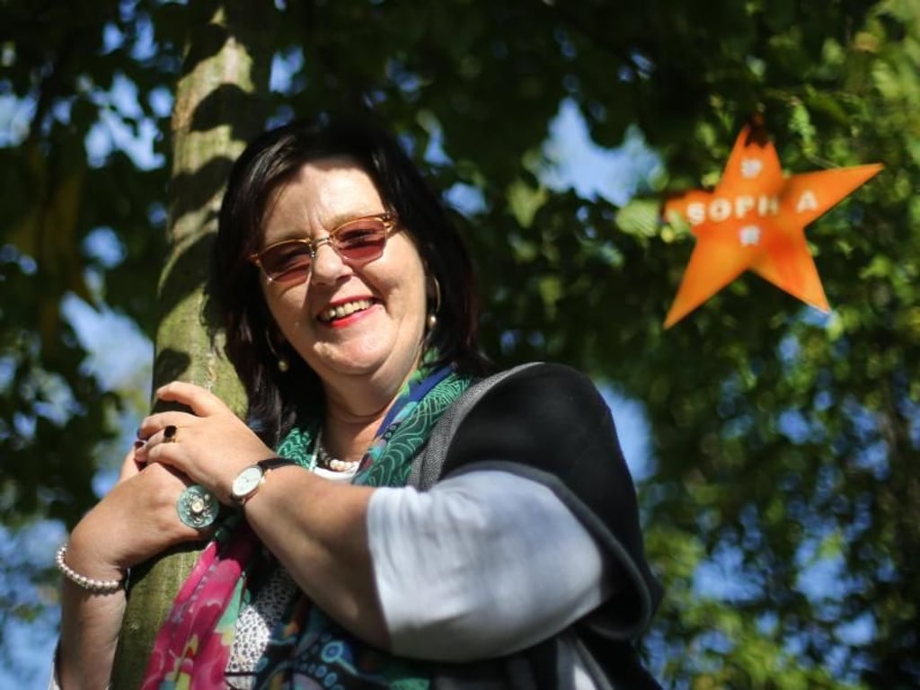 Martina Plum ist Vorsitzende des Vereins Sternenkinder-Vest. Vor elf Jahren hat sie selbst ein totes Kind zur Welt gebracht. Foto: Ina Fassbender
