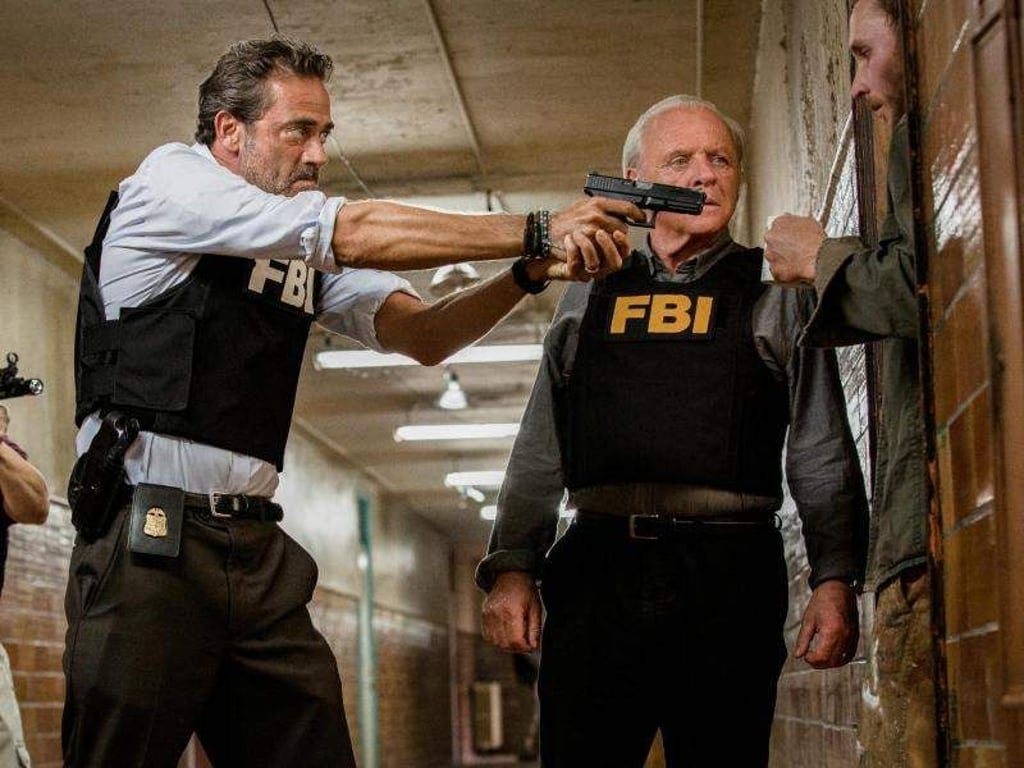 Der FBI-Psychoanalytiker Dr. John Clancy (Anthony Hopkins, r) kann in die Zukunft sehen. Foto: Concorde