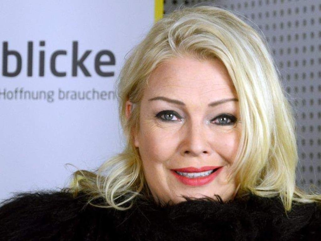 Die britische Popsängerin Kim Wilde liebt ihre beiden Hunde. Foto: Horst Ossinger