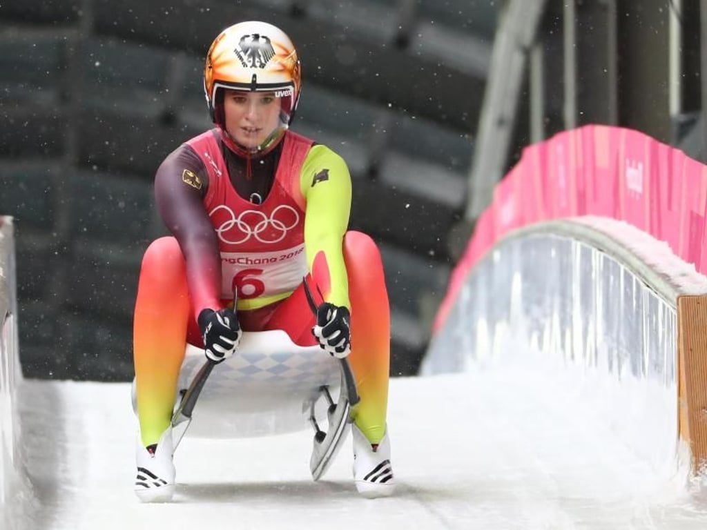 Natalie Geisenberger aus Deutschland bei ihrer Zieleinfacht. Foto: Daniel Karmann