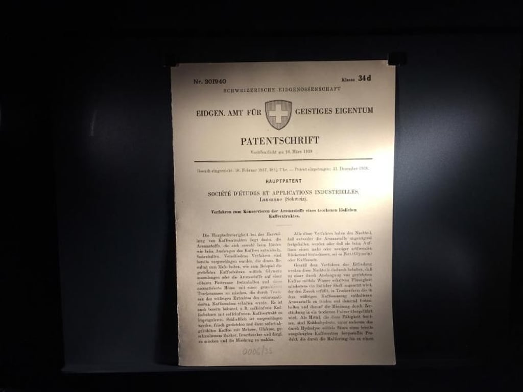 Im Nestlé-Museum in Vevey ist auch das Patent für Nescafé ausgestellt. Foto: Christiane Oelrich