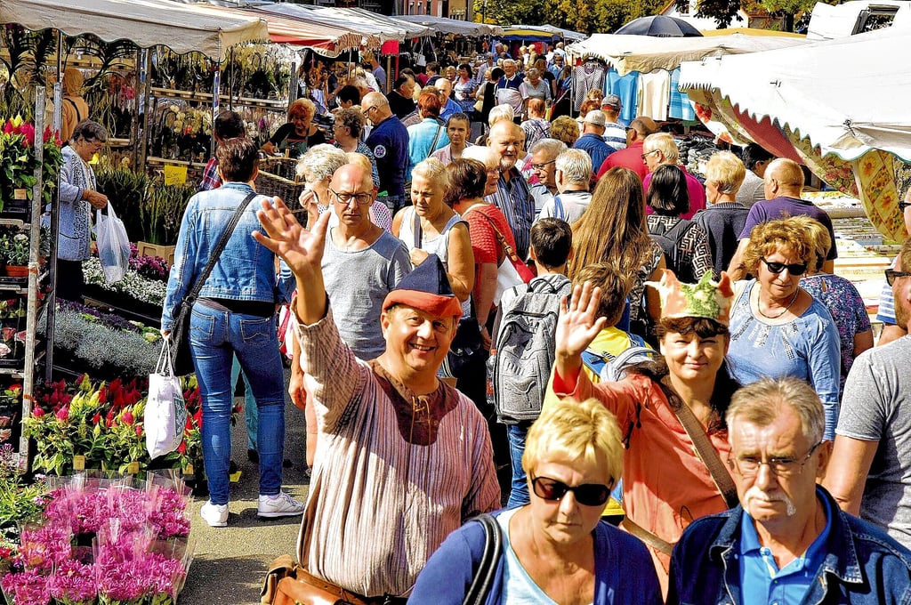 Der Krammarkt soll - so wie hier im Jahr 2019 - auch weiterhin ein fester Bestandteil des Hohenmölsener Herbstmarktes sein.