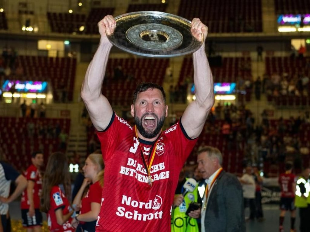 Sein Ende bei Flensburg hätte sich Tobias Karlsson nicht besser ausmalen können. Foto: Guido Kirchner